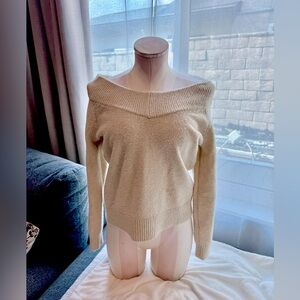 H&M Cream Off-the-Shoulder Sweater with V-Neck and Long Sleeves